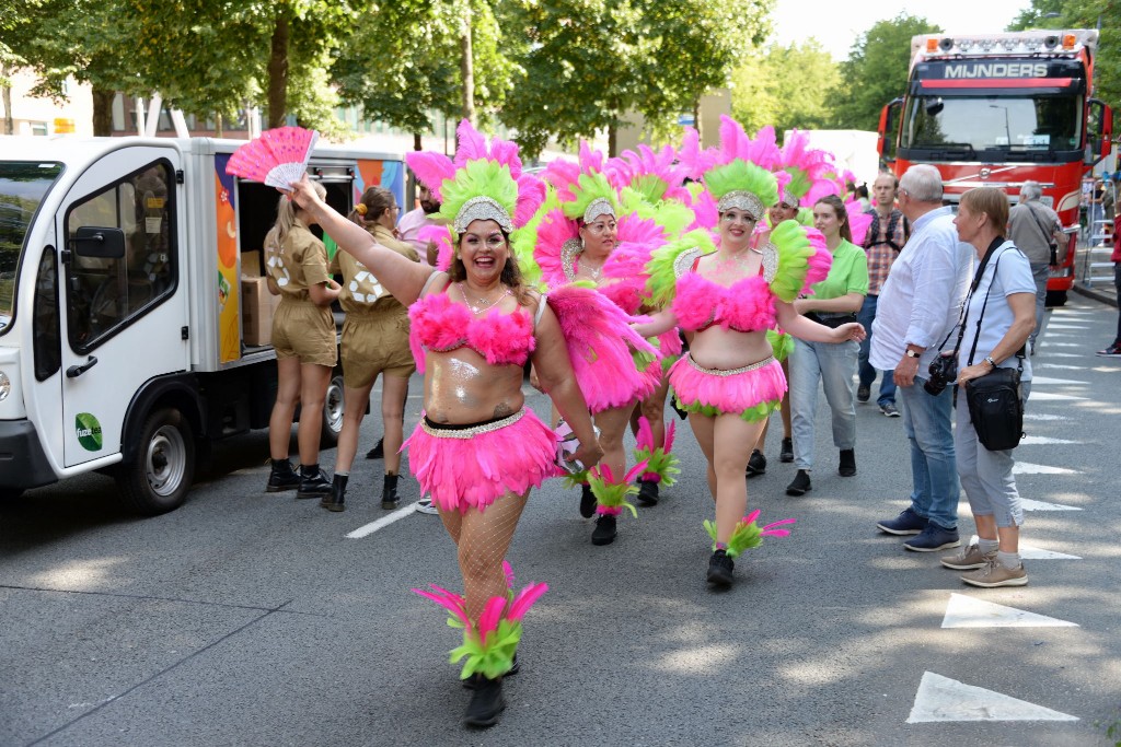 ../Images/Zomercarnaval 2022 010.jpg